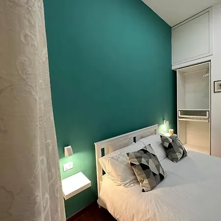 La Stanza Di Eleonora Bed and Breakfast 4*