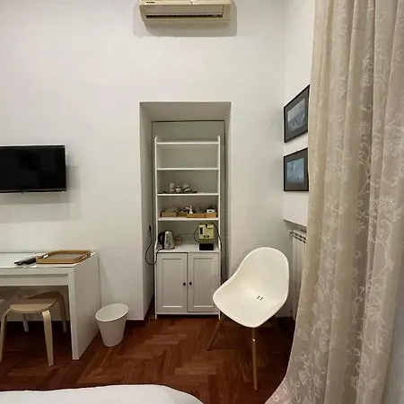 住宿加早餐酒店 La Stanza Di Eleonora 4*